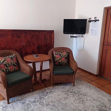 Hotel Aant Dorpseind Vanrhynsdorp Esterno foto